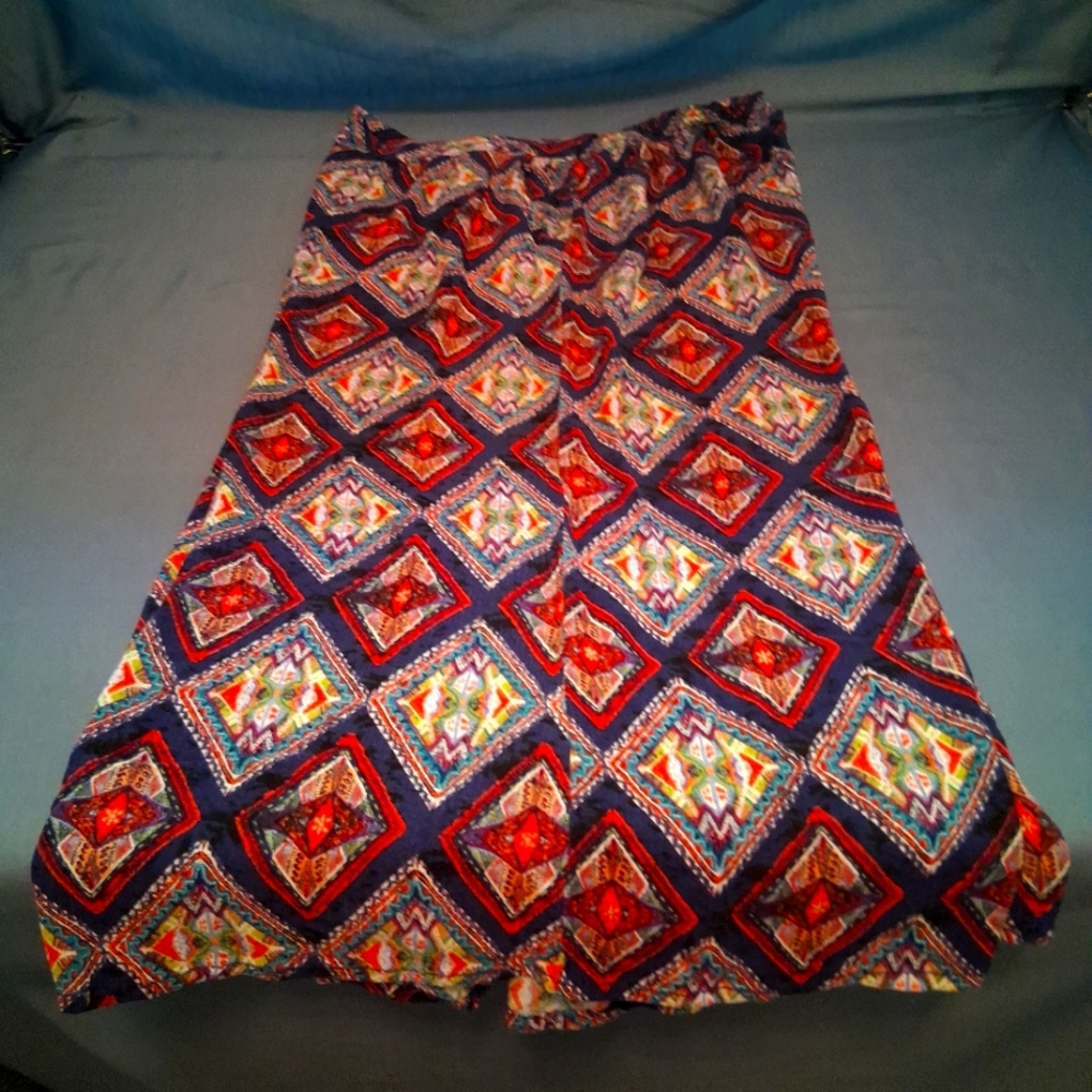 Mudd Geometric Palazzo Pants - Picture 2 of 7
